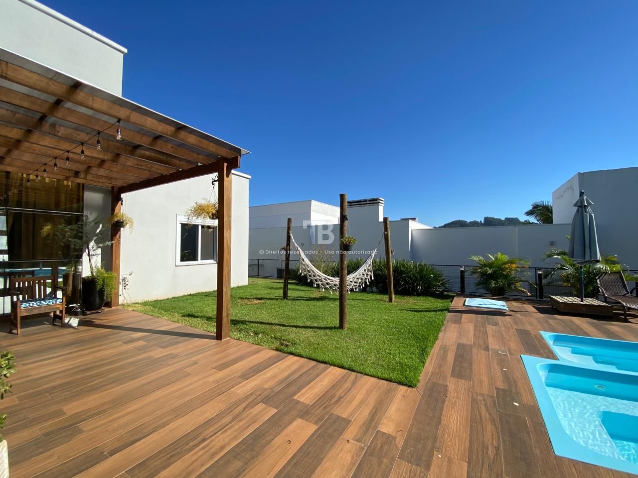 Casa à Venda Espelho das Águas