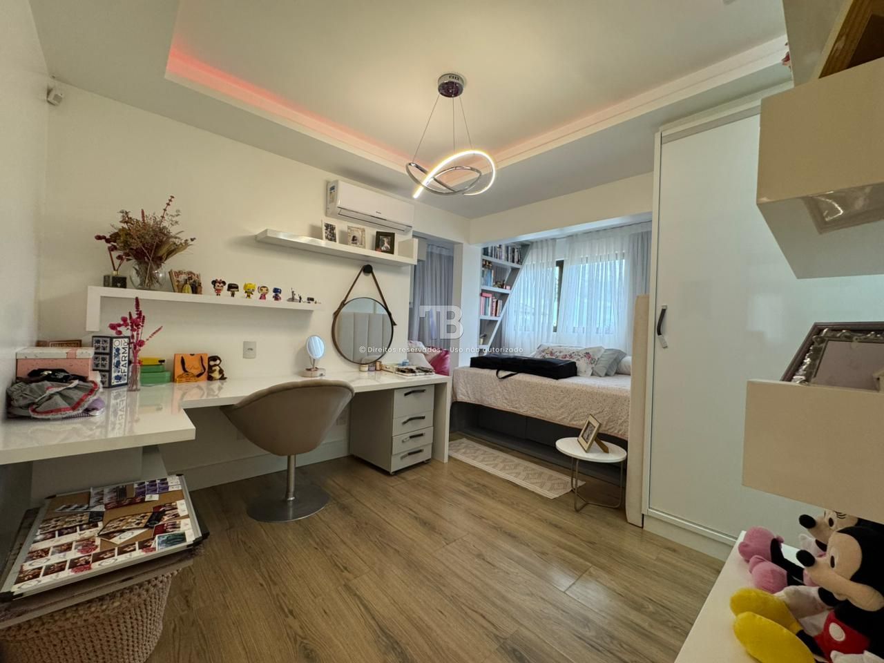 Casa em Condomínio Fechado