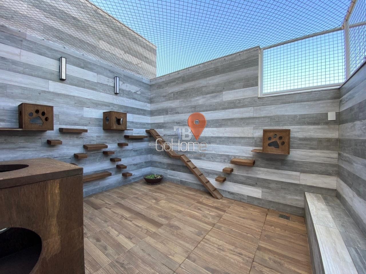 Mobiliado, Suíte Master e Ampla Área