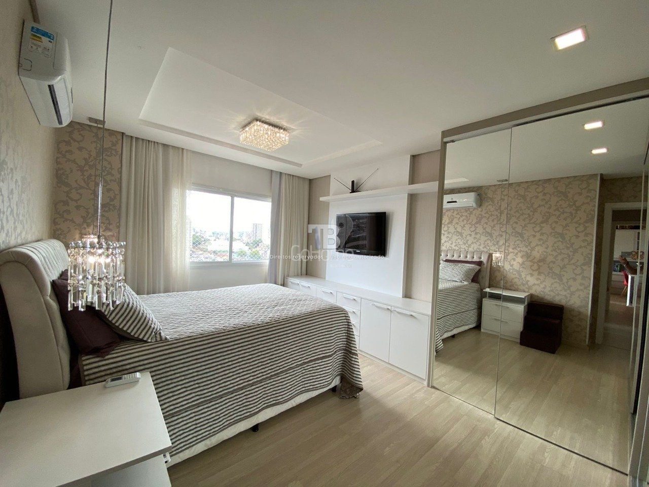 Mobiliado, Suíte Master e Ampla Área