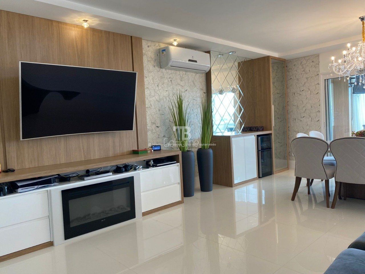 Mobiliado, Suíte Master e Ampla Área