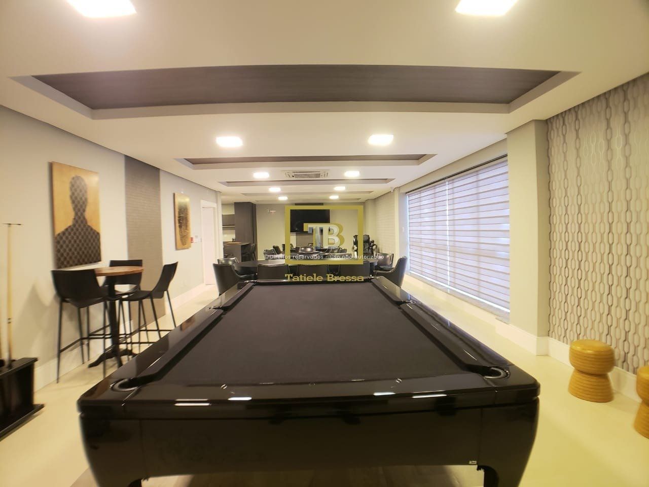 Apartamento Luxuoso com Piscina no Centro