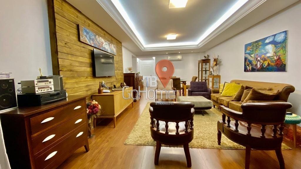 Apartamento Semimobiliado à Venda