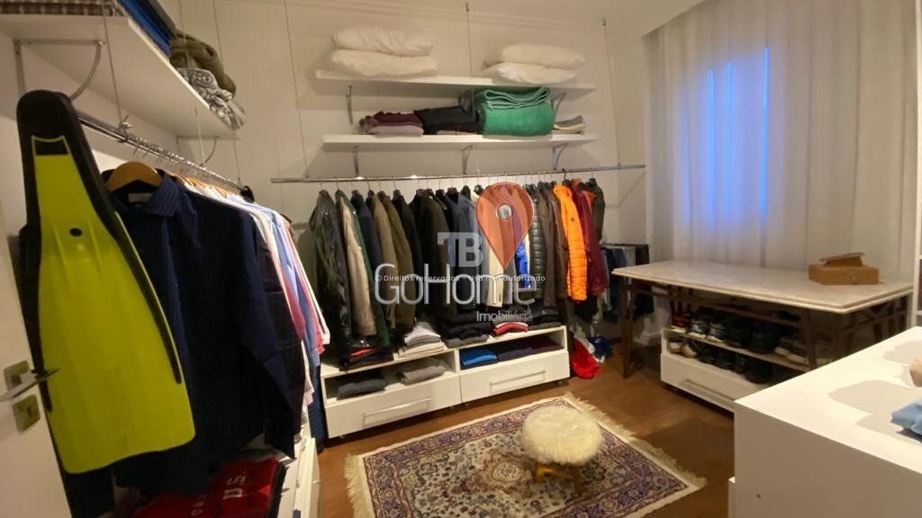 Apartamento Semimobiliado à Venda
