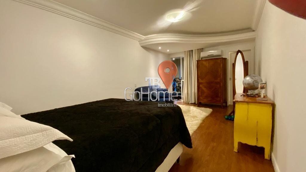 Apartamento Semimobiliado à Venda