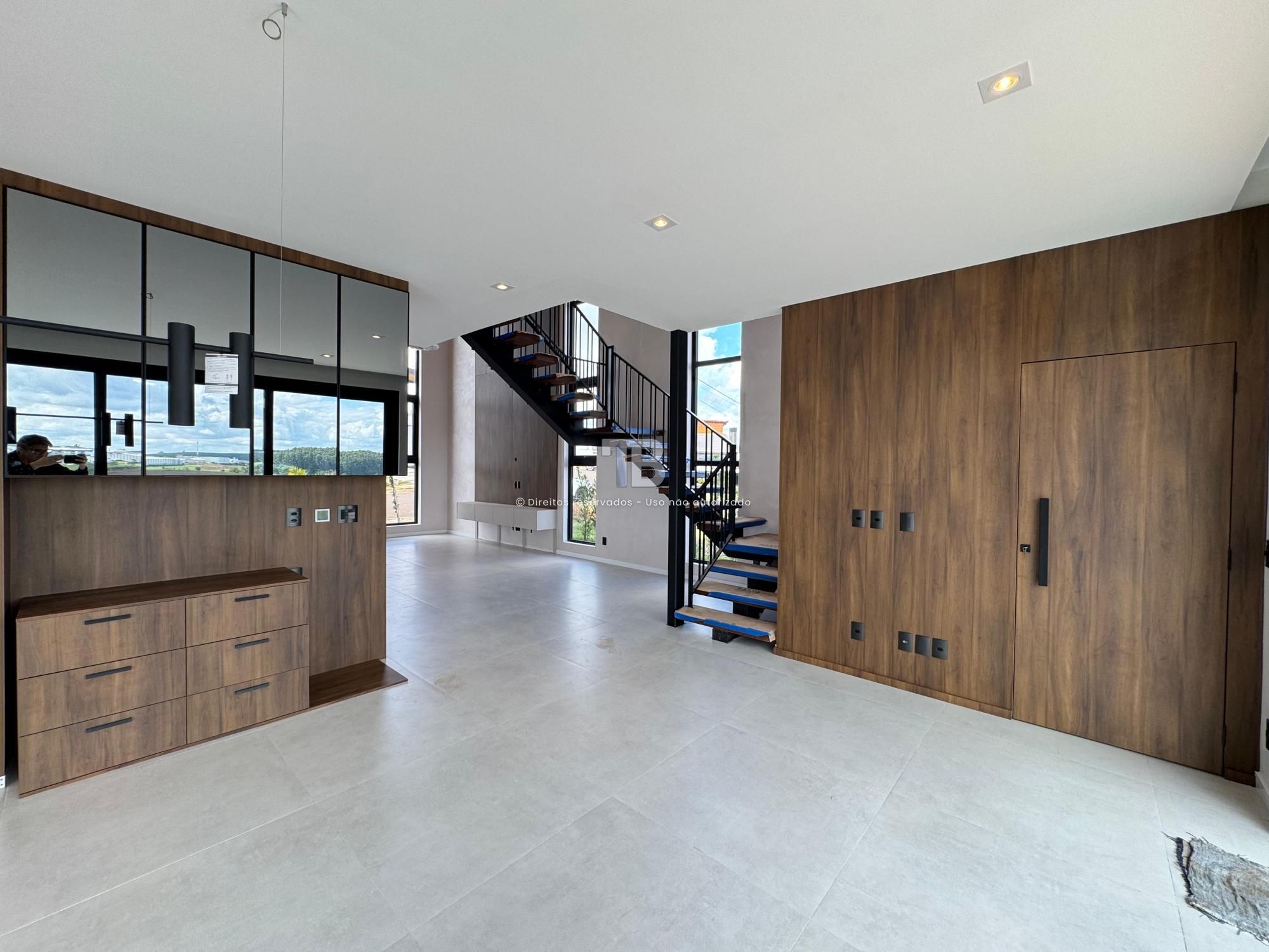 Casa em Condomínio Fechado