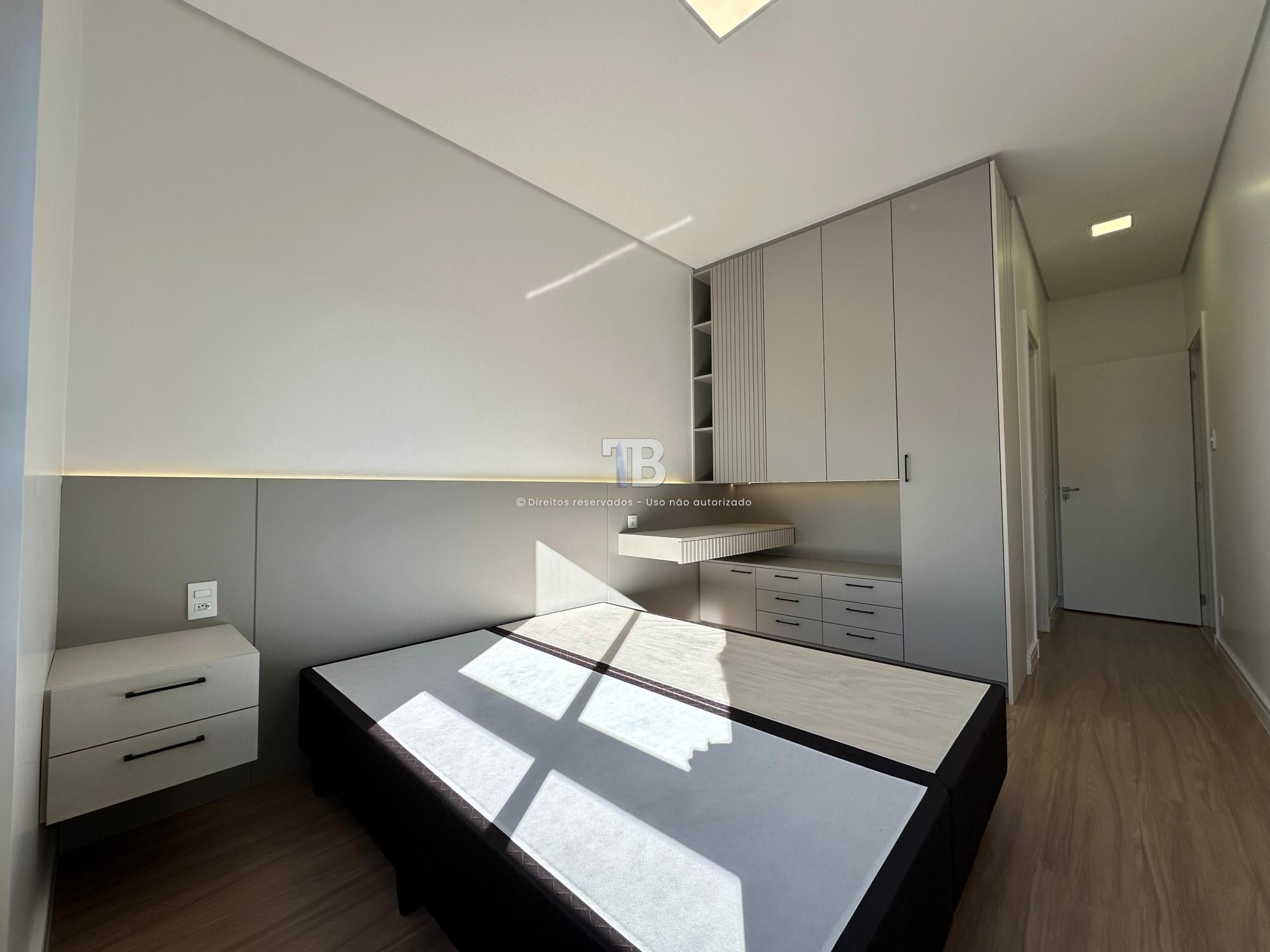 Apartamento Semimobiliado