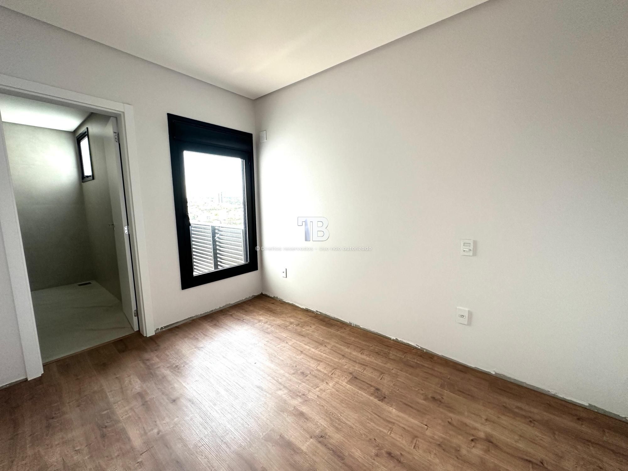 Apartamento novo à venda