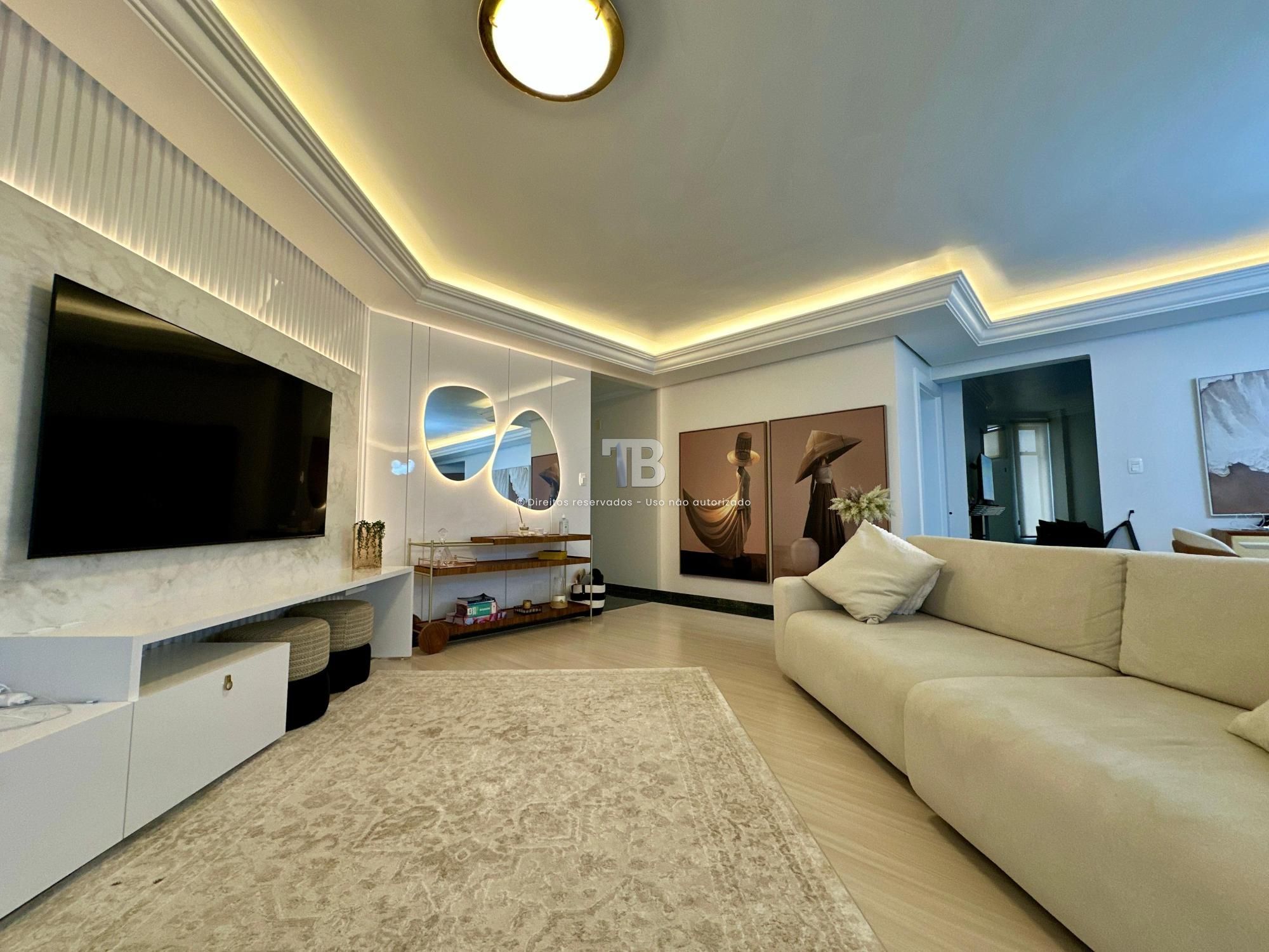 Apartamento Mobiliado à Venda