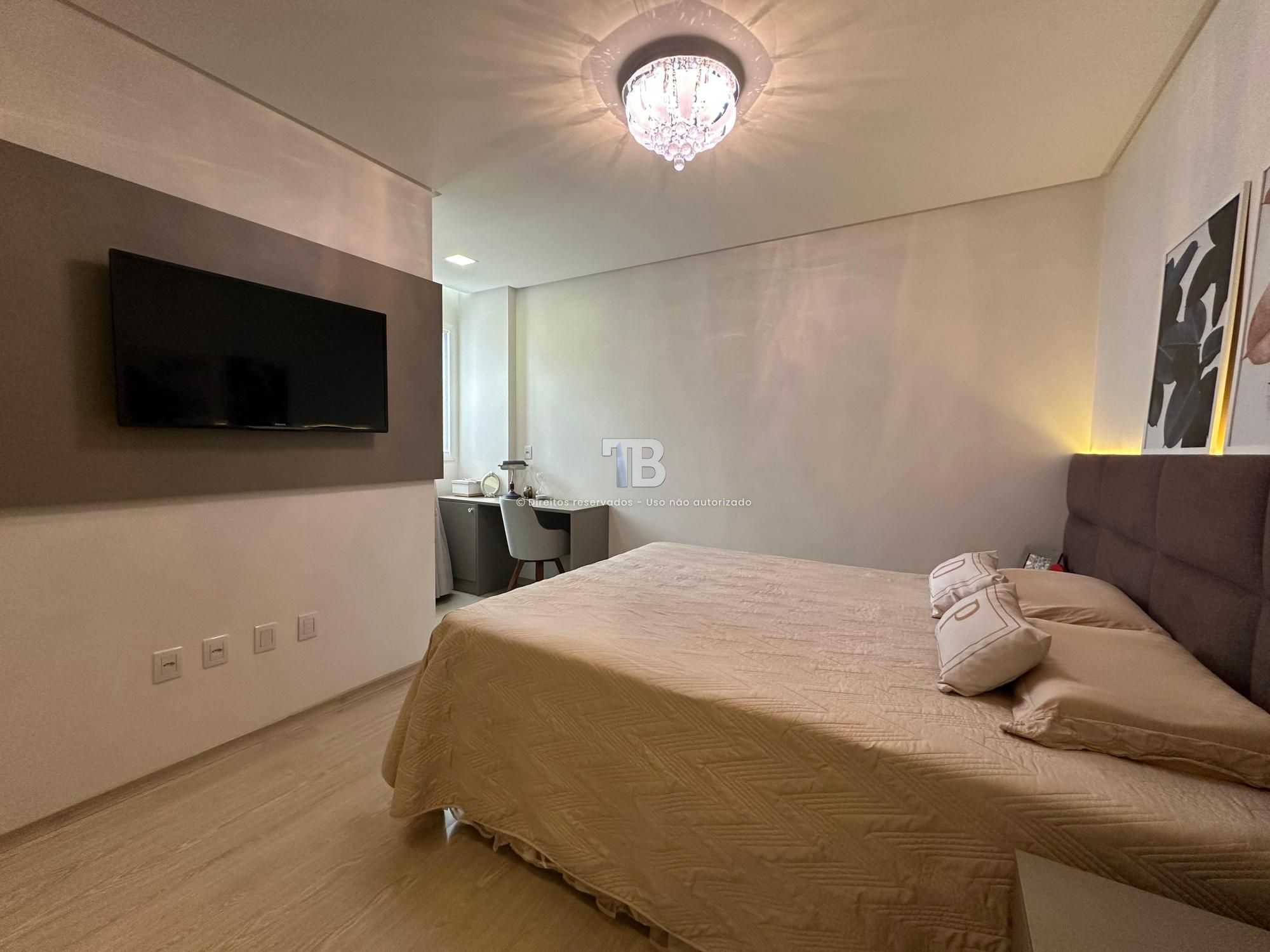 Apartamento Semimobiliado à Venda