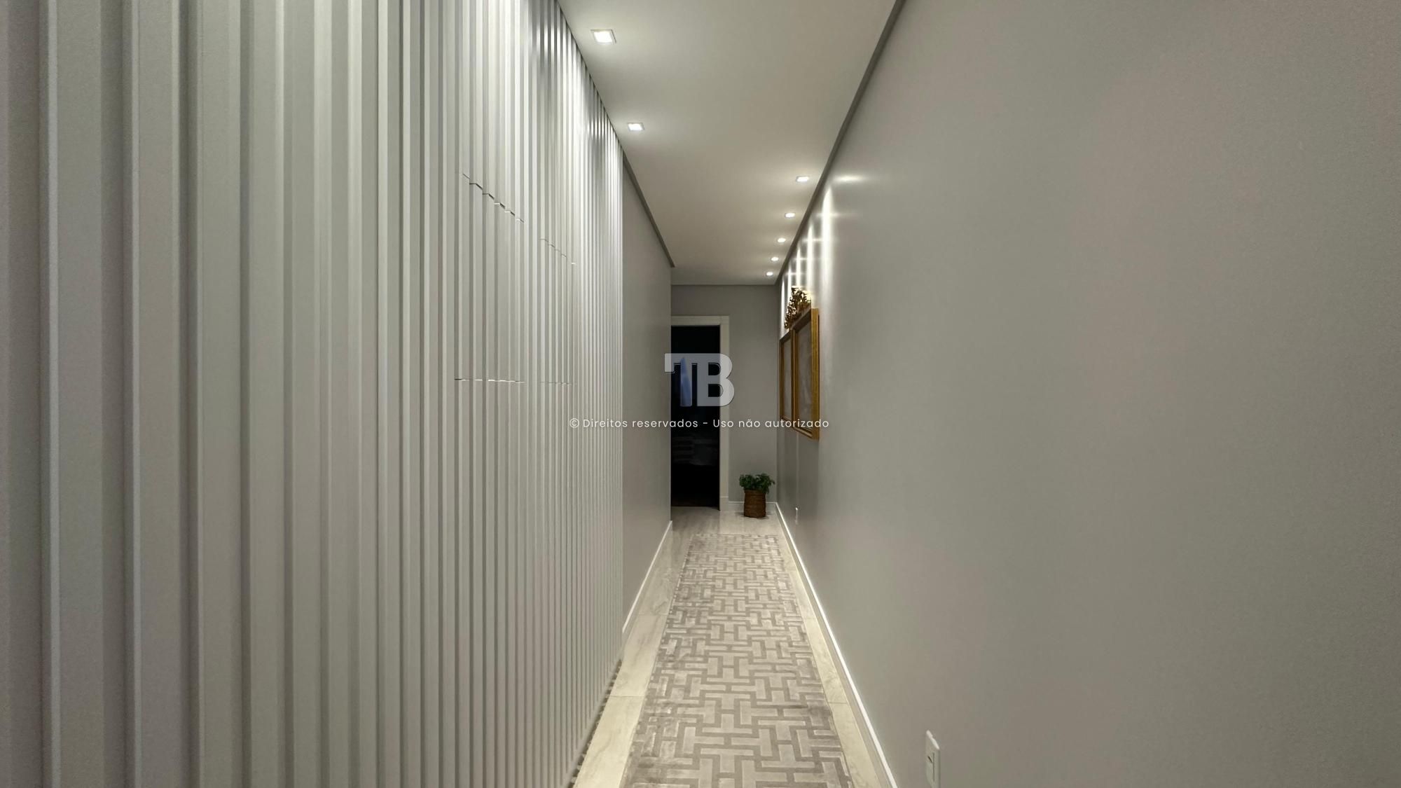 Apartamento Semimobiliado no Centro