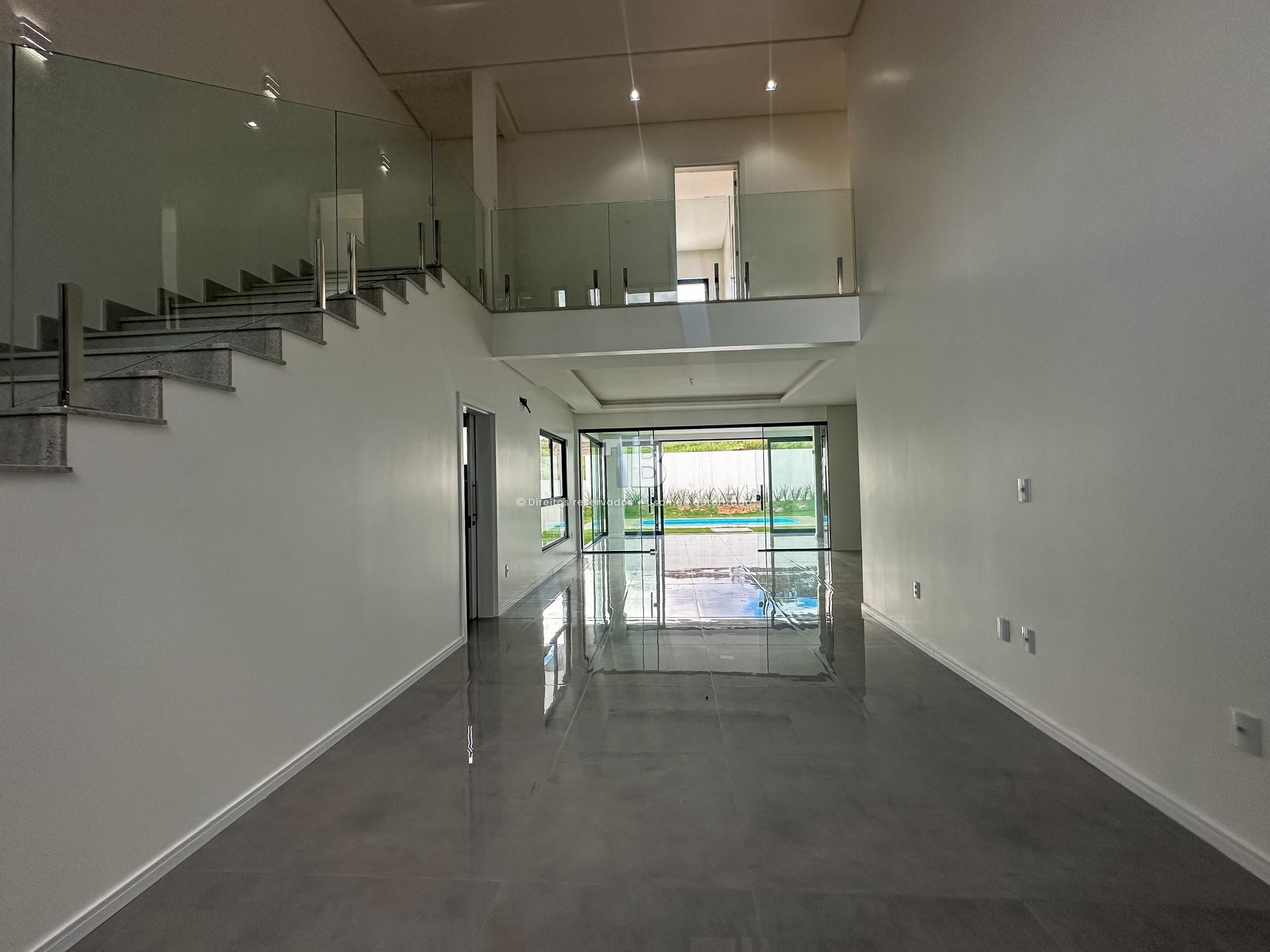 Casa com piscina e vista no Jardim Europa