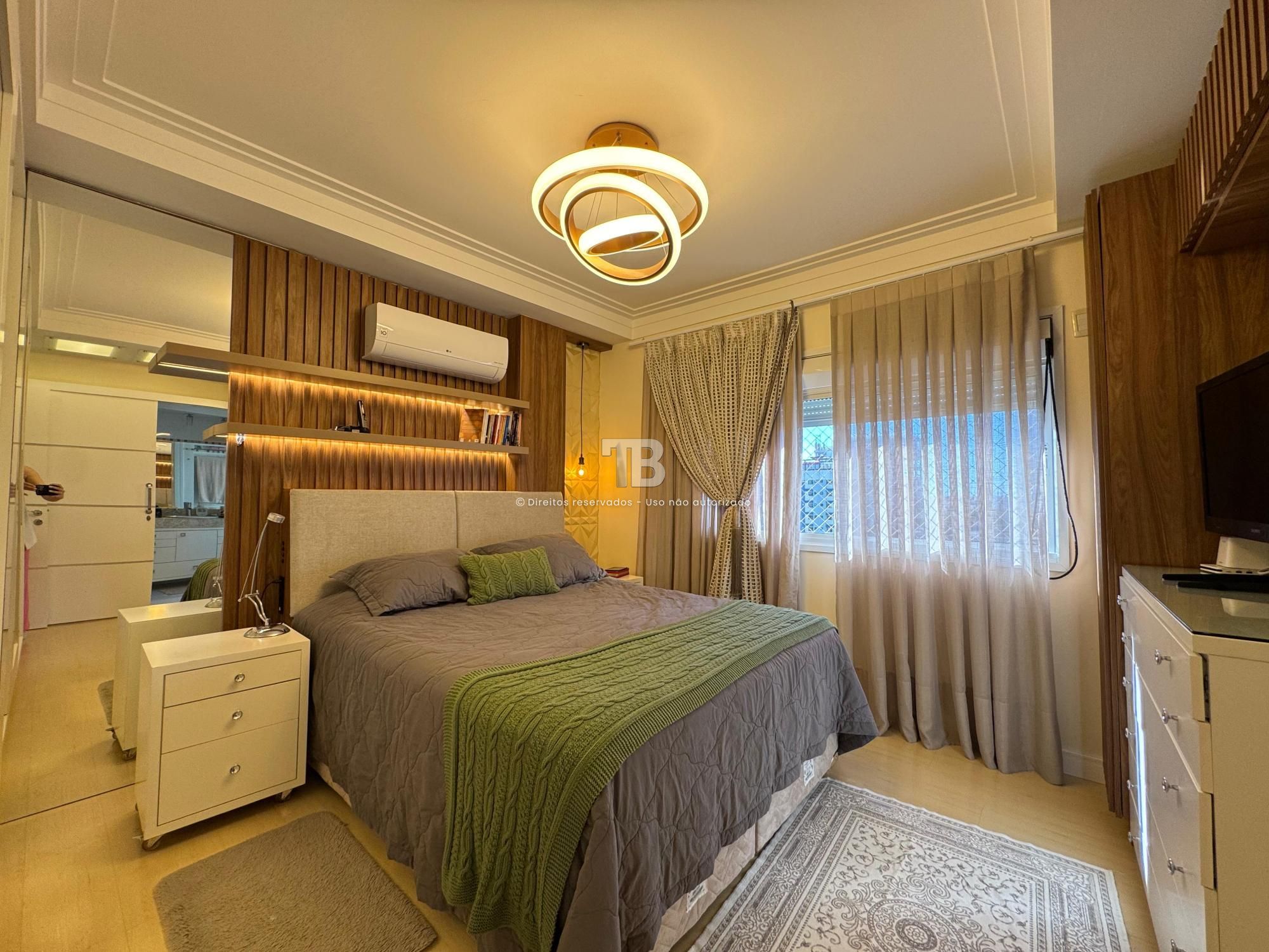 Apartamento com 4 dormitórios