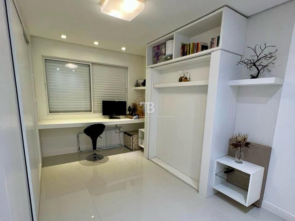 Apartamento Semimobiliado duas suítes