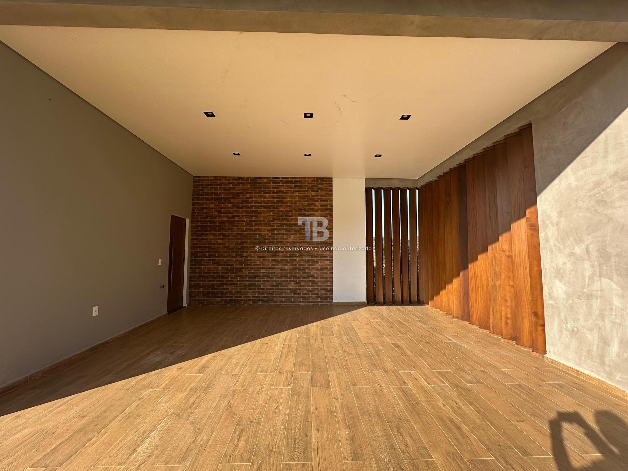 Casa em Condomínio Fechado