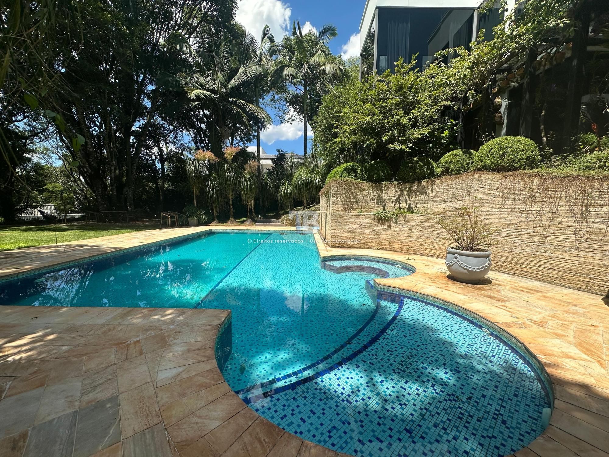 Casa em Condomínio Fechado