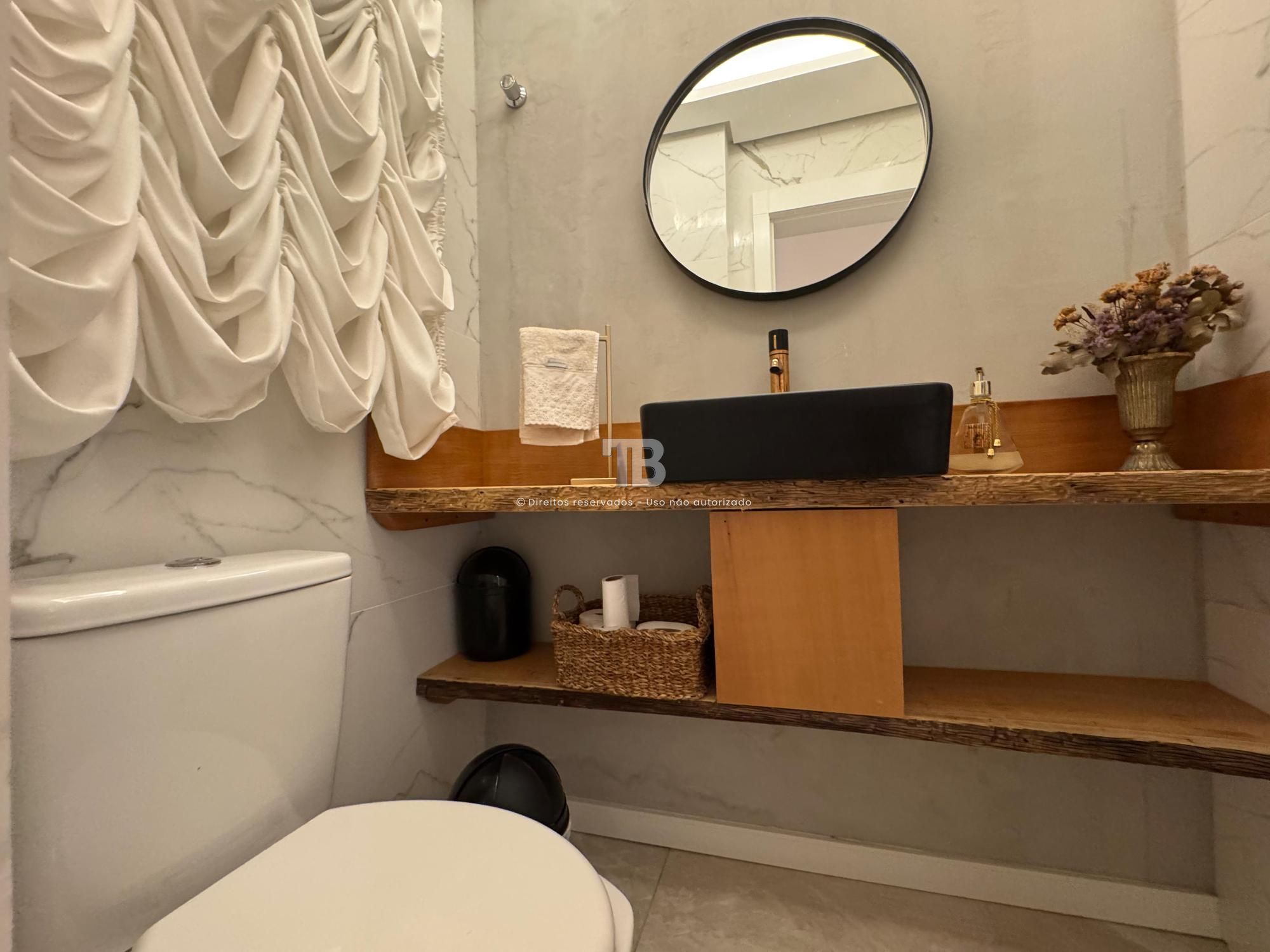 Apartamento Mobiliado à Venda