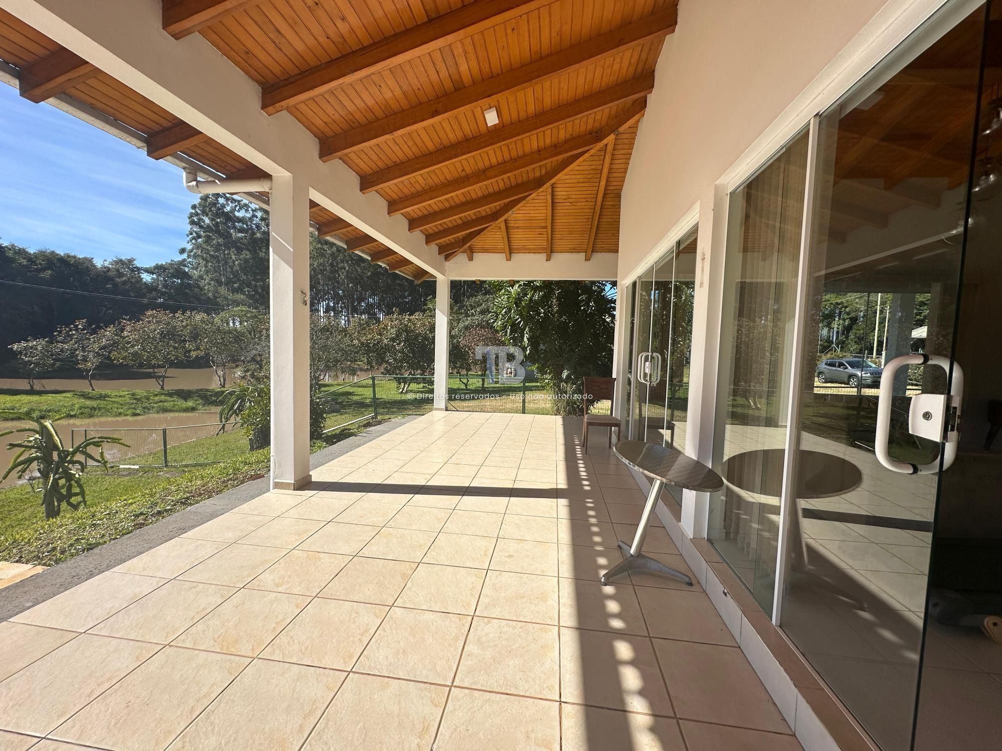 Chácara à Venda na Linha Cachoeira