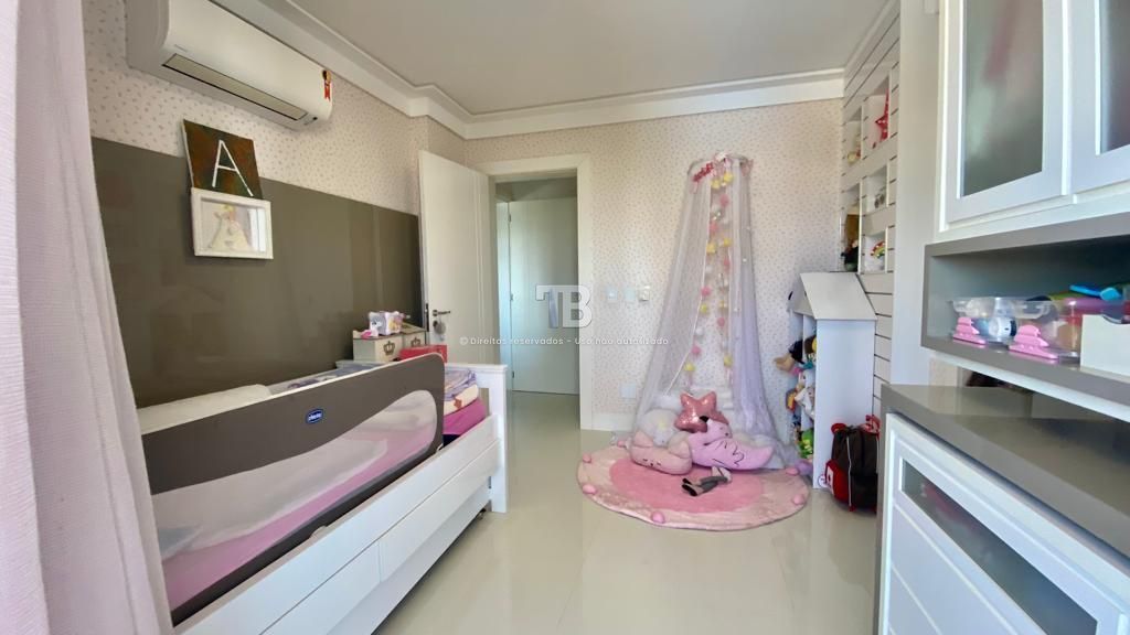 Apartamento Exclusivo: 3 Suítes, Centro