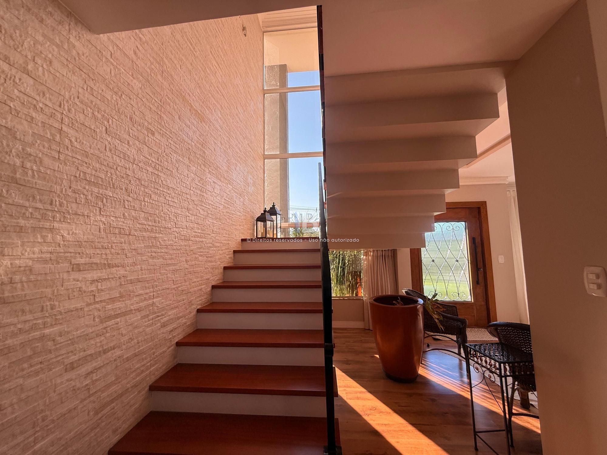 Casa Mobiliada Em Condomínio Fechado