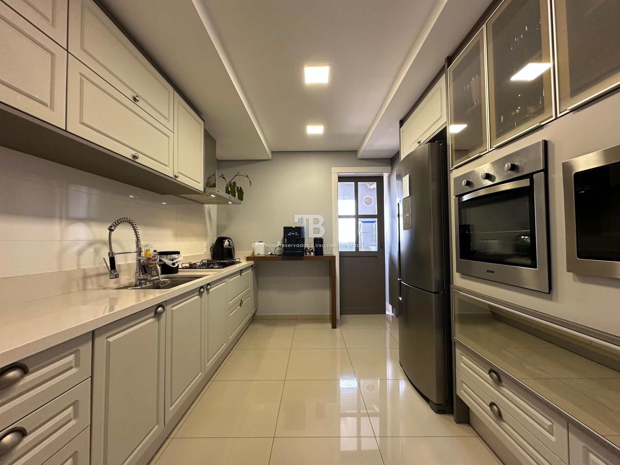 Apartamento à venda