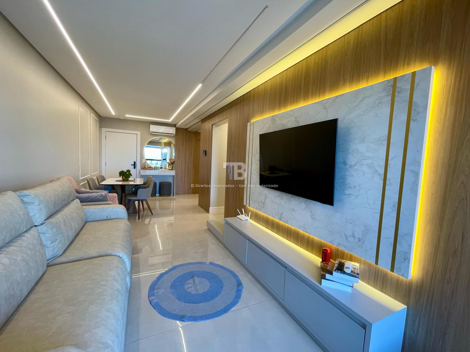 Apartamento Semimobiliado Suíte mais um Dormitório