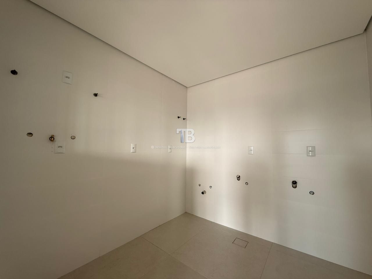 Apartamento Novo à Venda