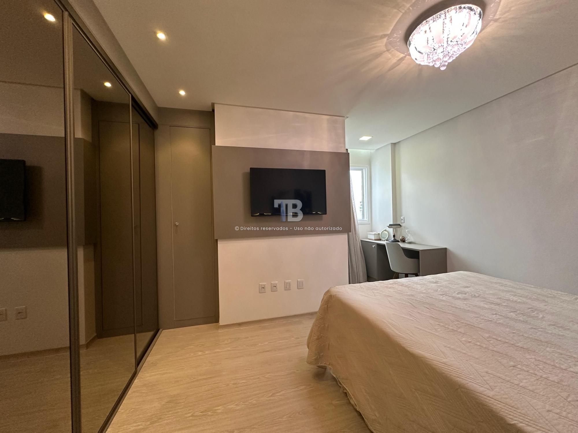 Apartamento Semimobiliado à Venda