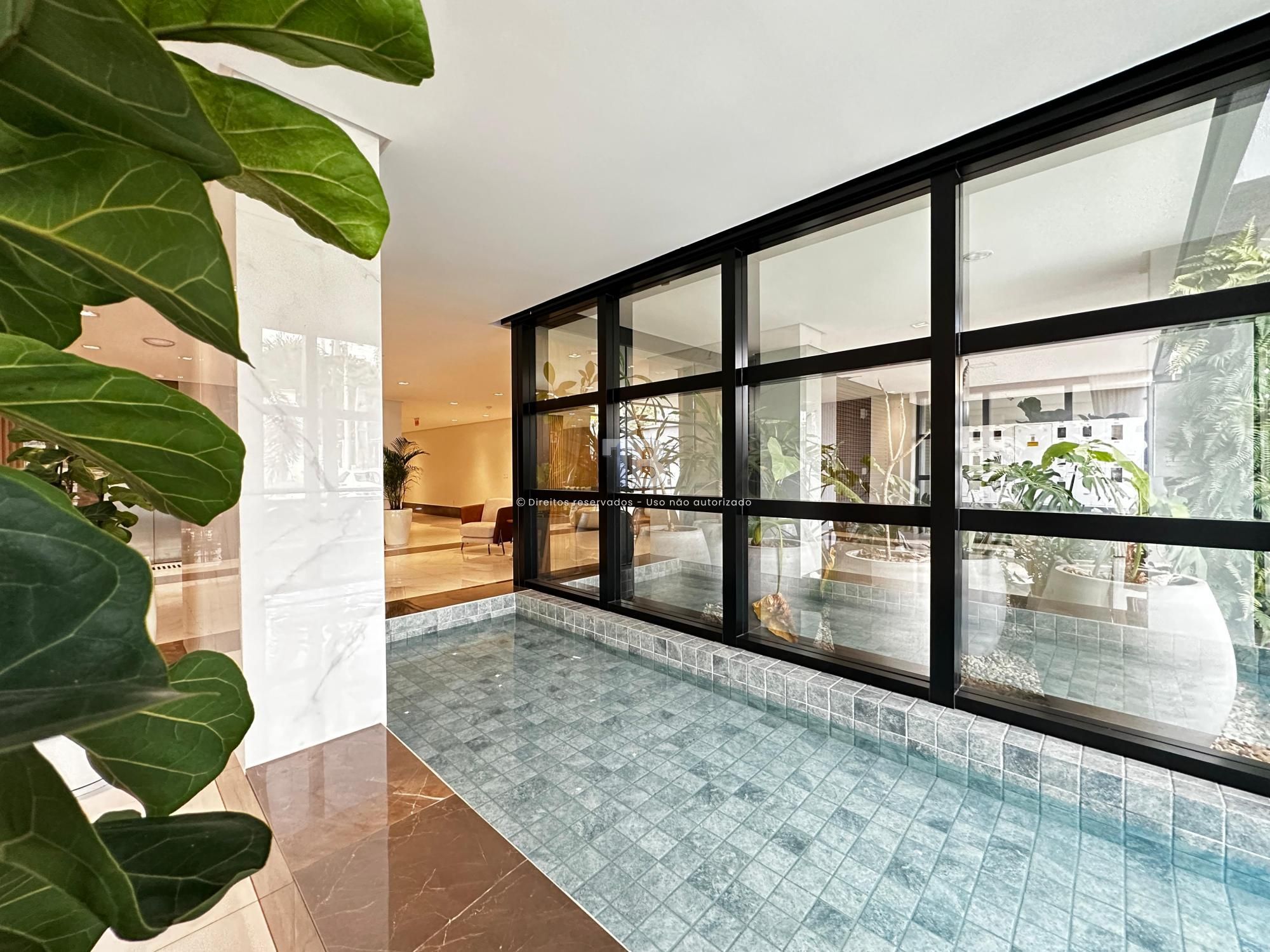 Apartamento novo à venda