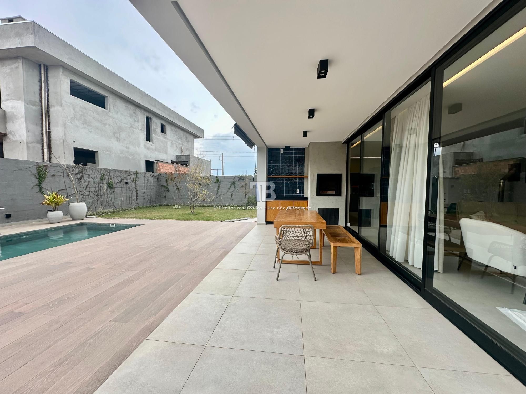 Casa Em Condomínio Fechado