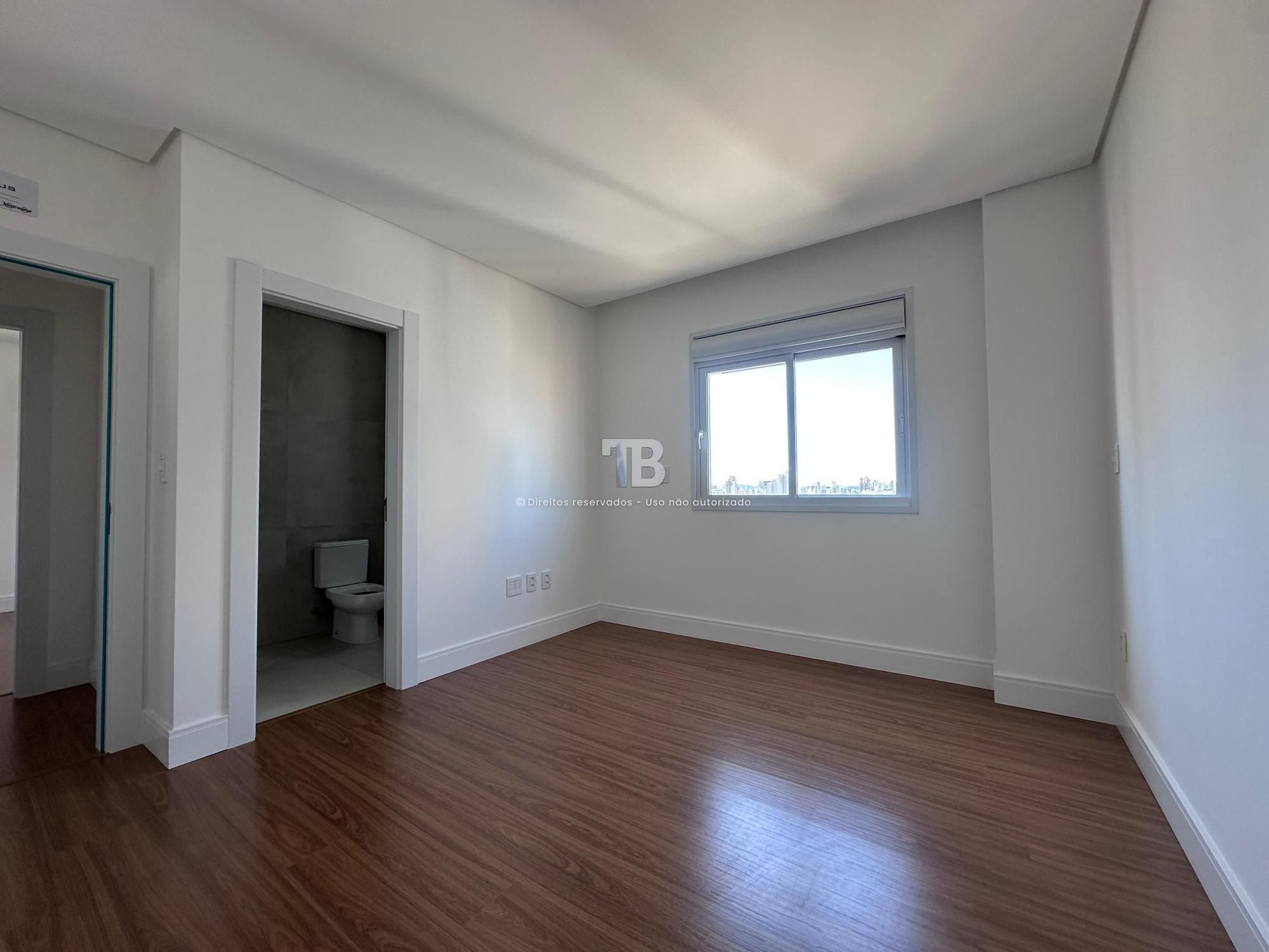 Apartamento Novo à Venda