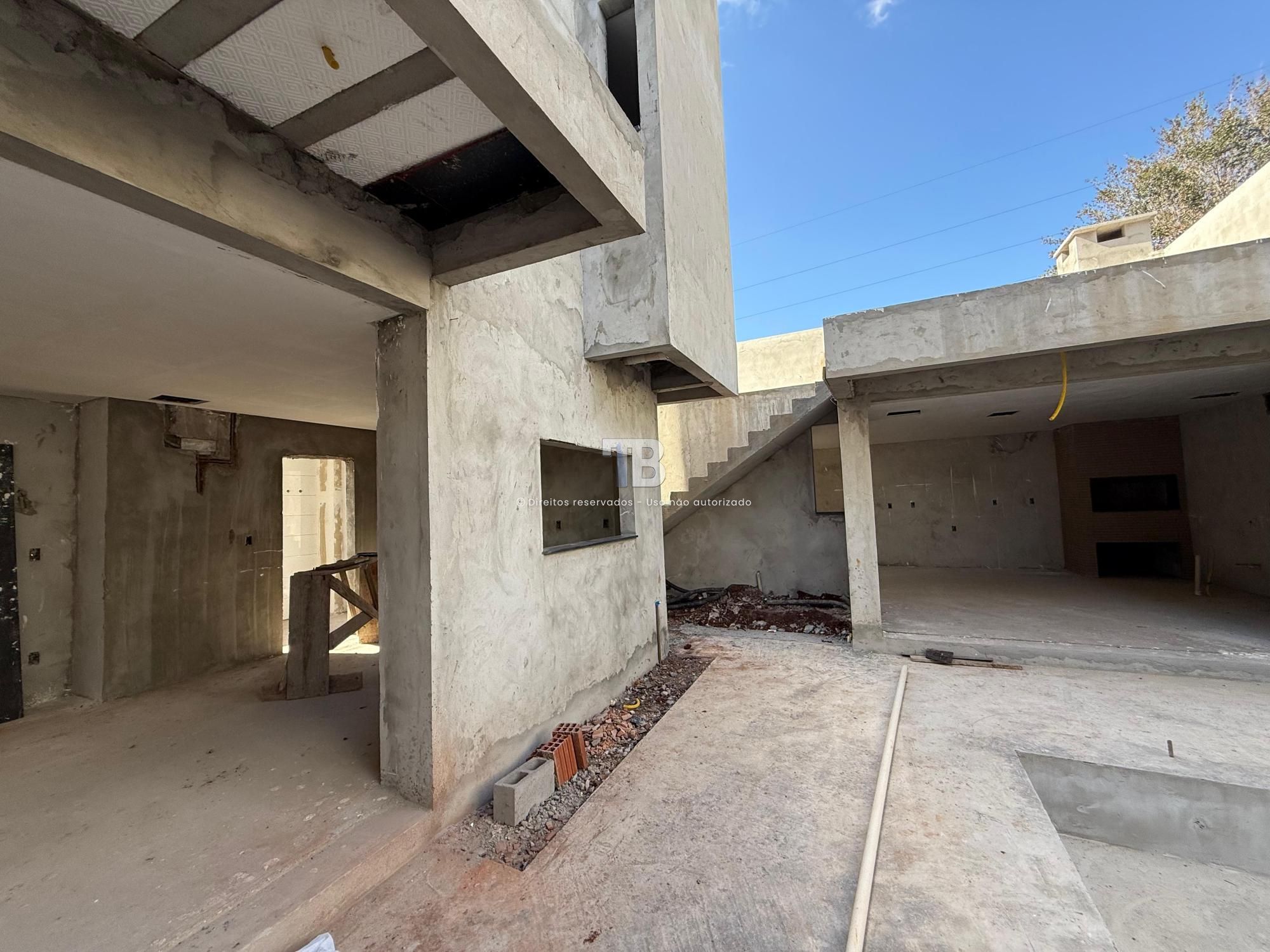 Casa Em construção no Presidente Médici