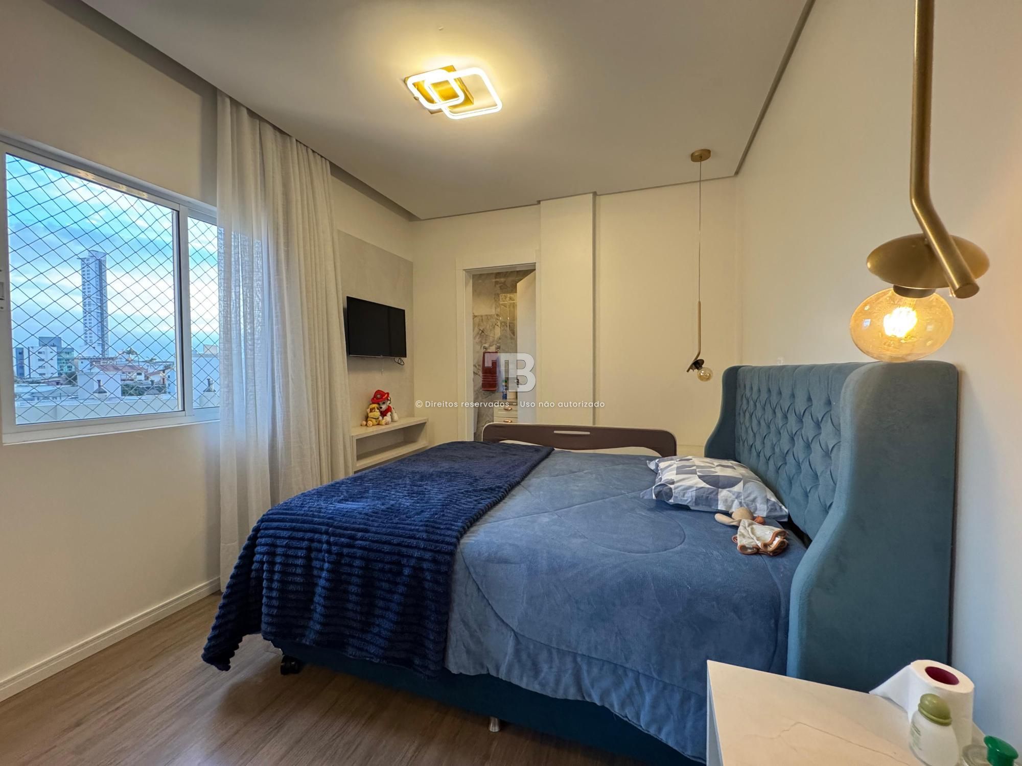 Apartamento Mobiliado à Venda