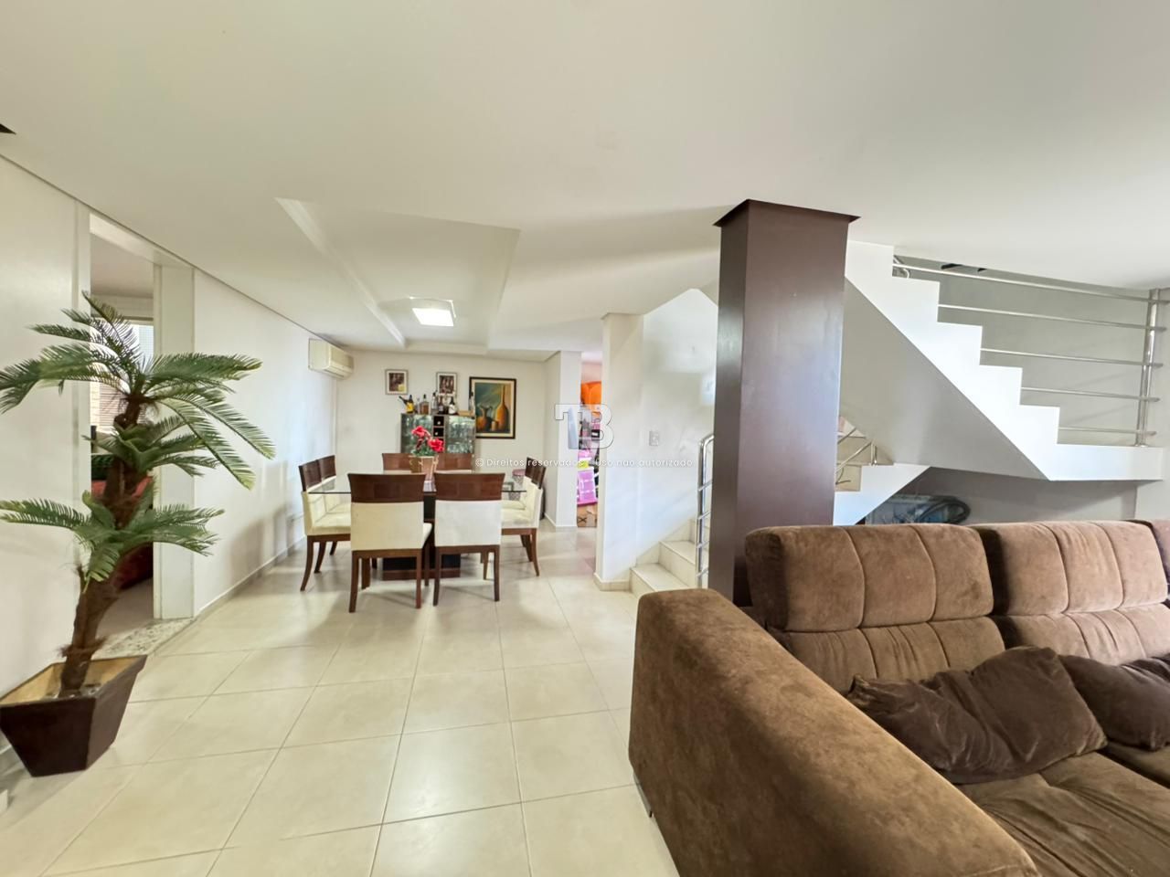 Casa Espaçosa no Universitário