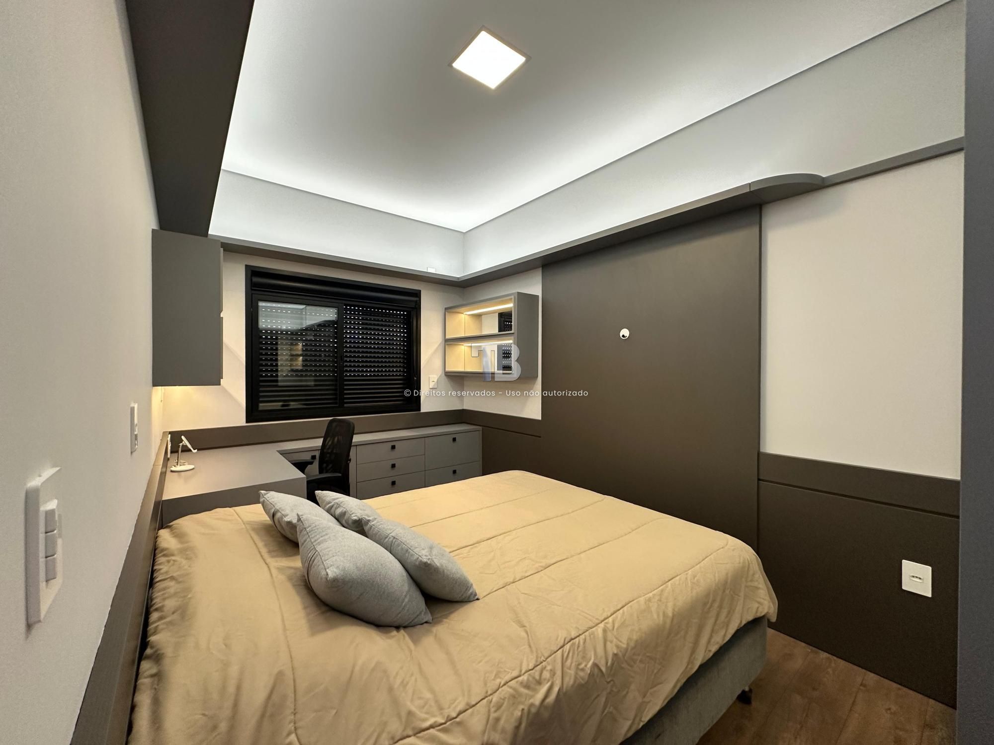 Casa Semimobiliada com Piscina