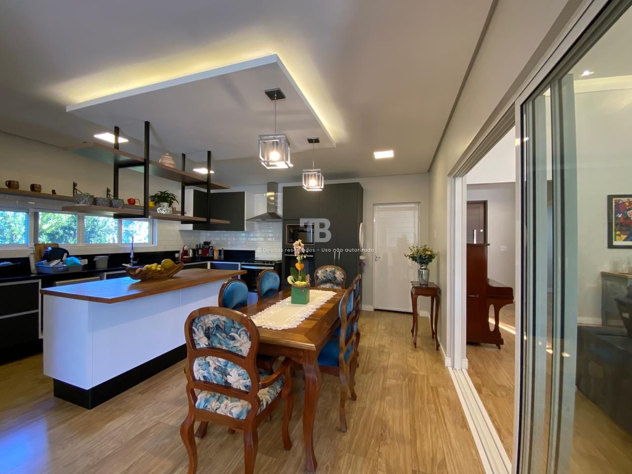Casa à Venda Espelho das Águas