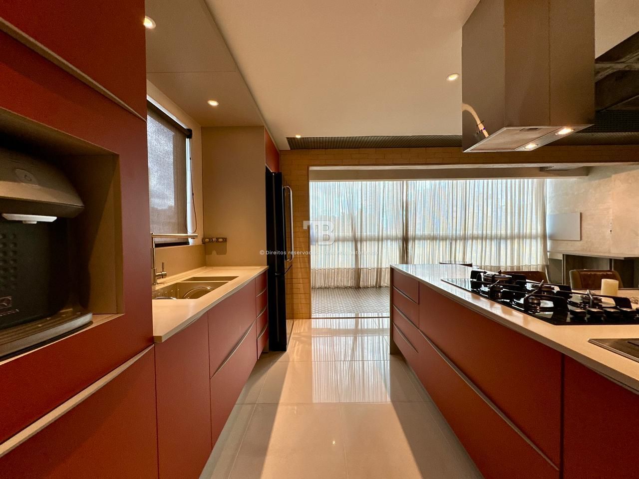 Apartamento Semimobiliado à Venda