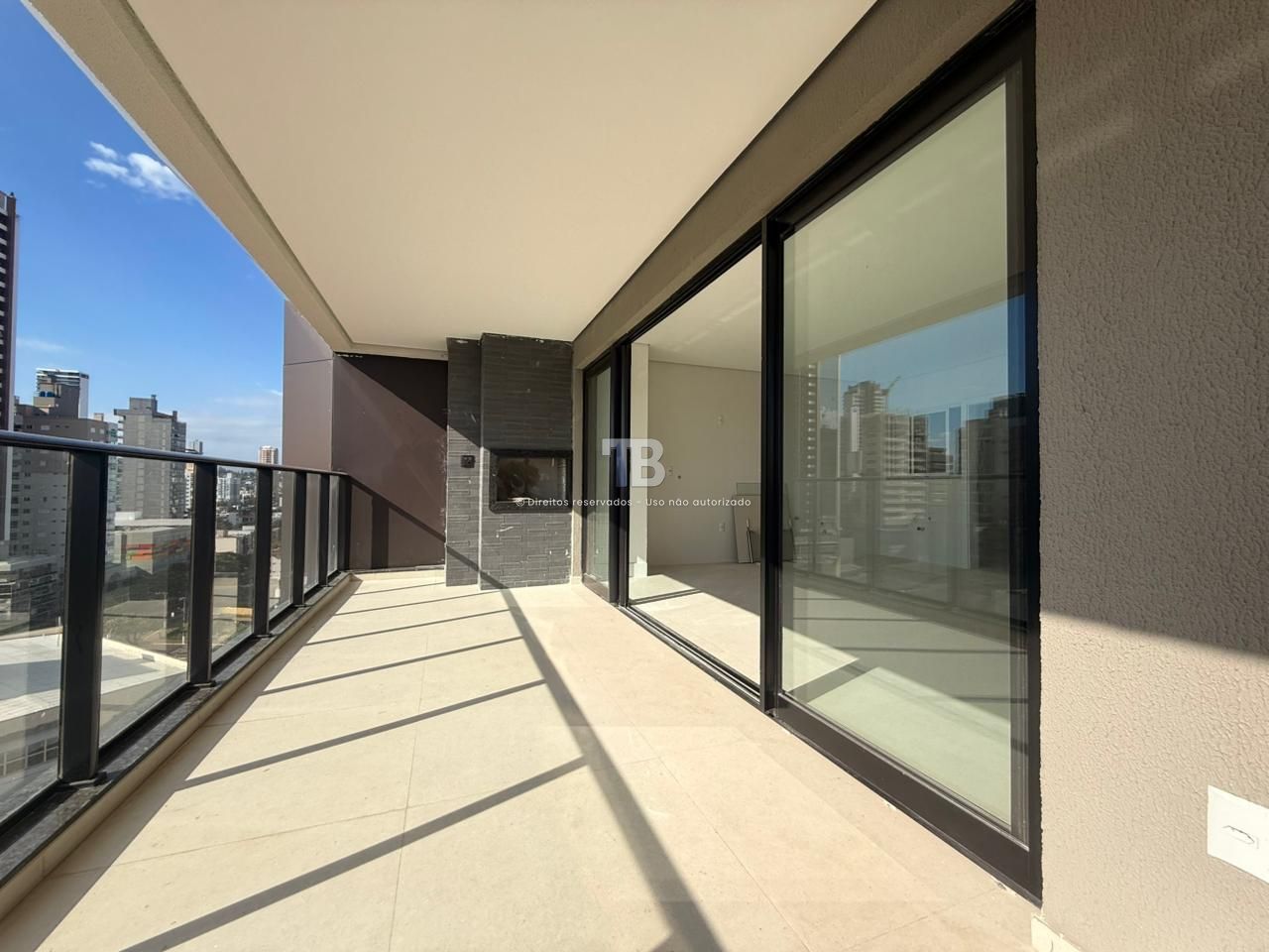 Apartamento Novo à Venda