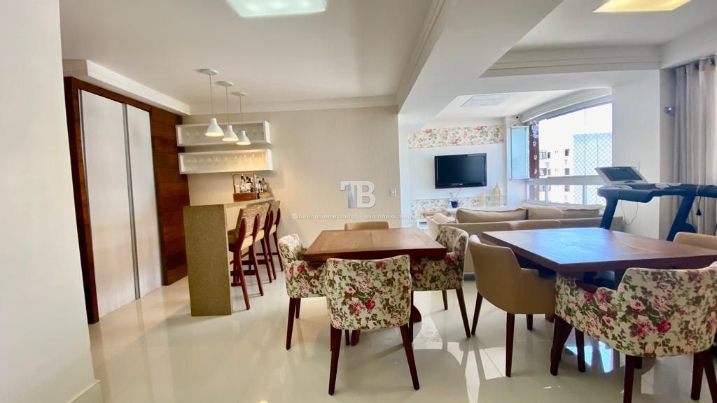 Apartamento Exclusivo: 3 Suítes, Centro