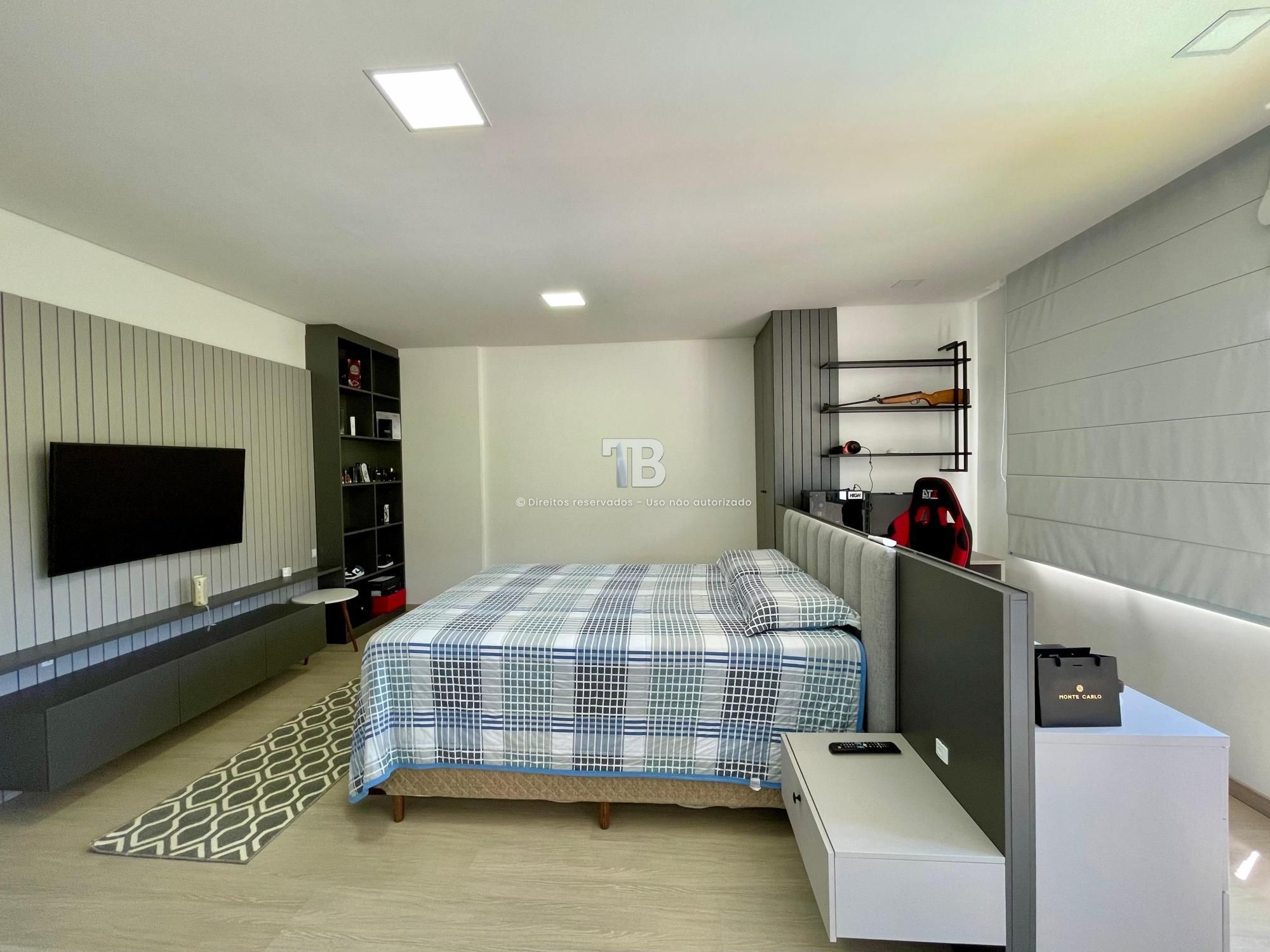 Casa à Venda com 3 suítes