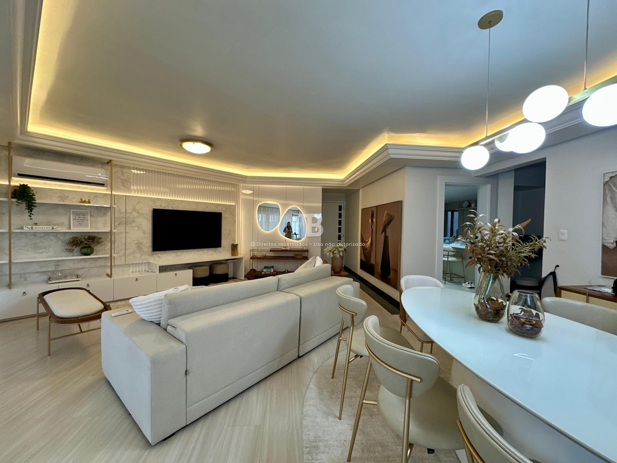 Apartamento Mobiliado à Venda