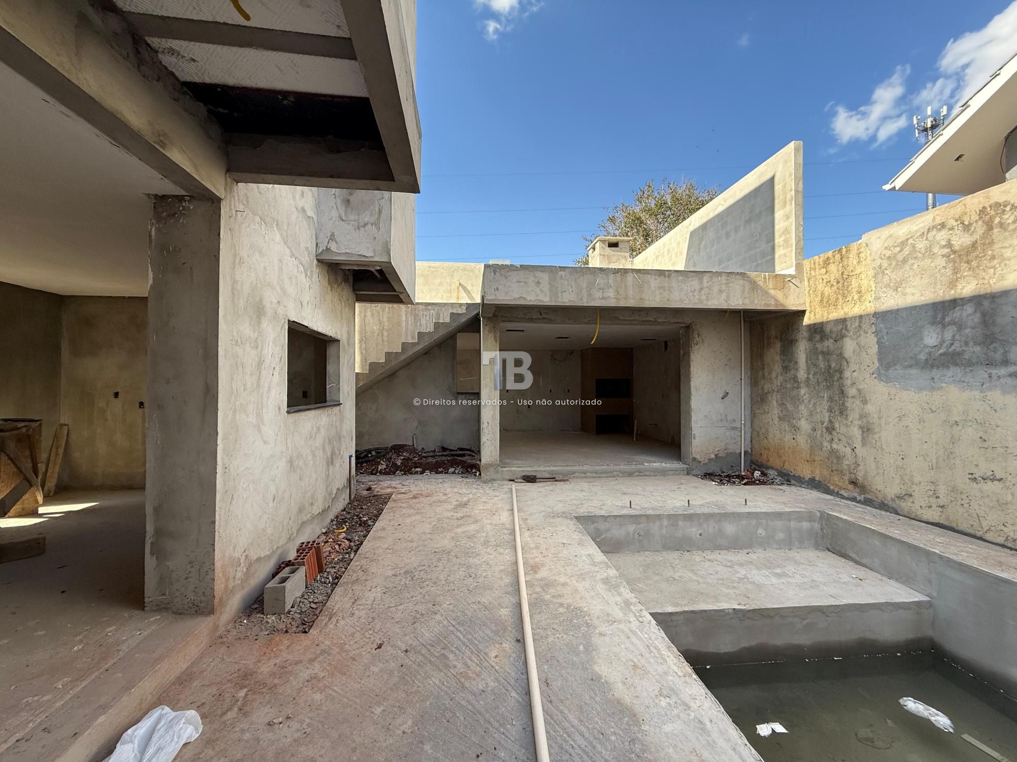 Casa Em construção no Presidente Médici