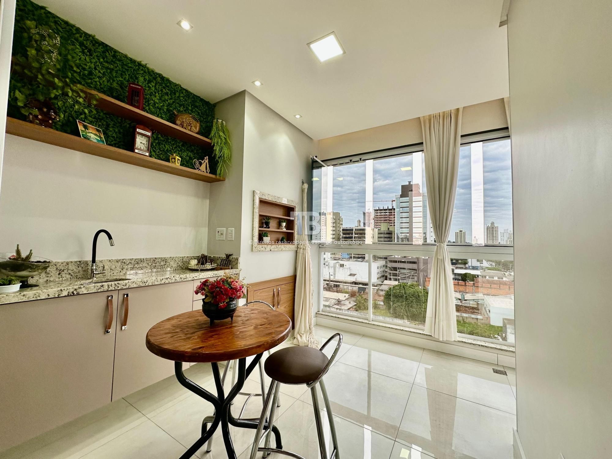 Apartamento Semimobiliado à Venda