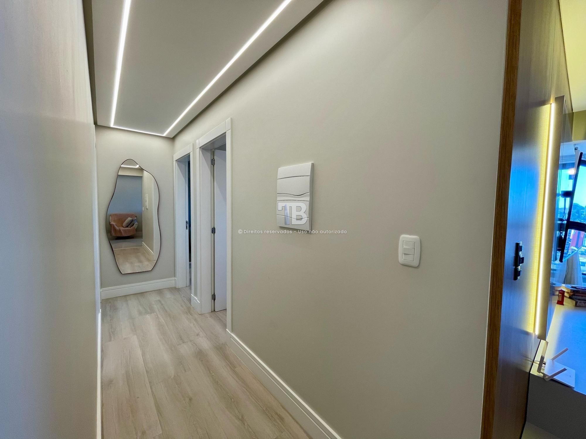 Apartamento Semimobiliado Suíte mais um Dormitório