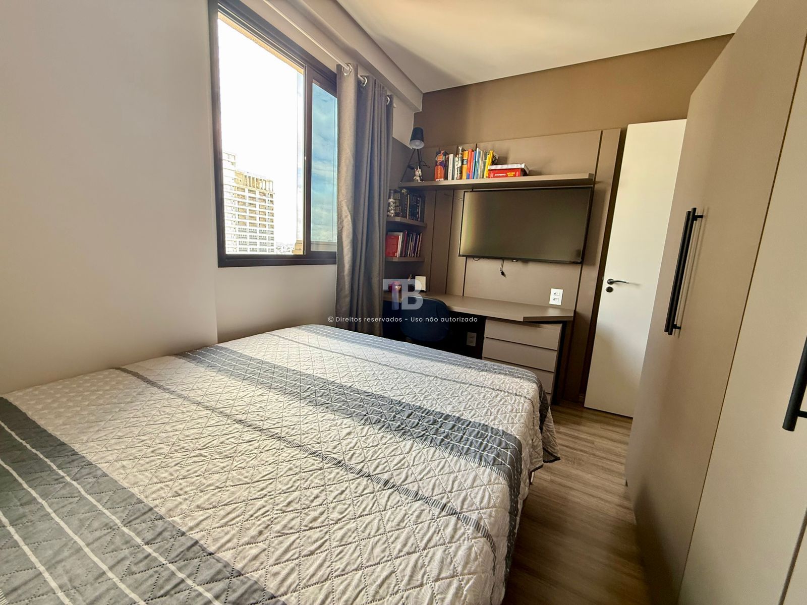 Apartamento Mobiliado à Venda