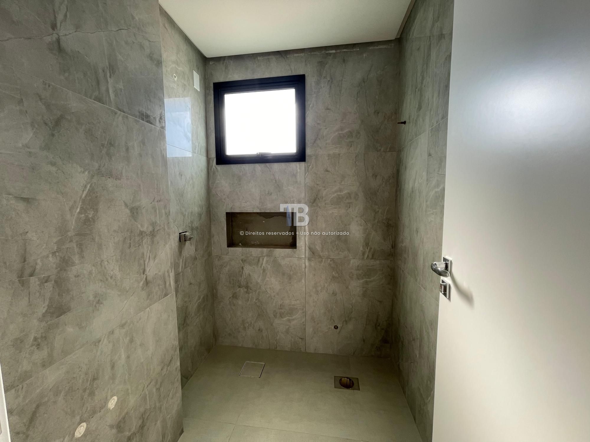 Apartamento Novo à Venda