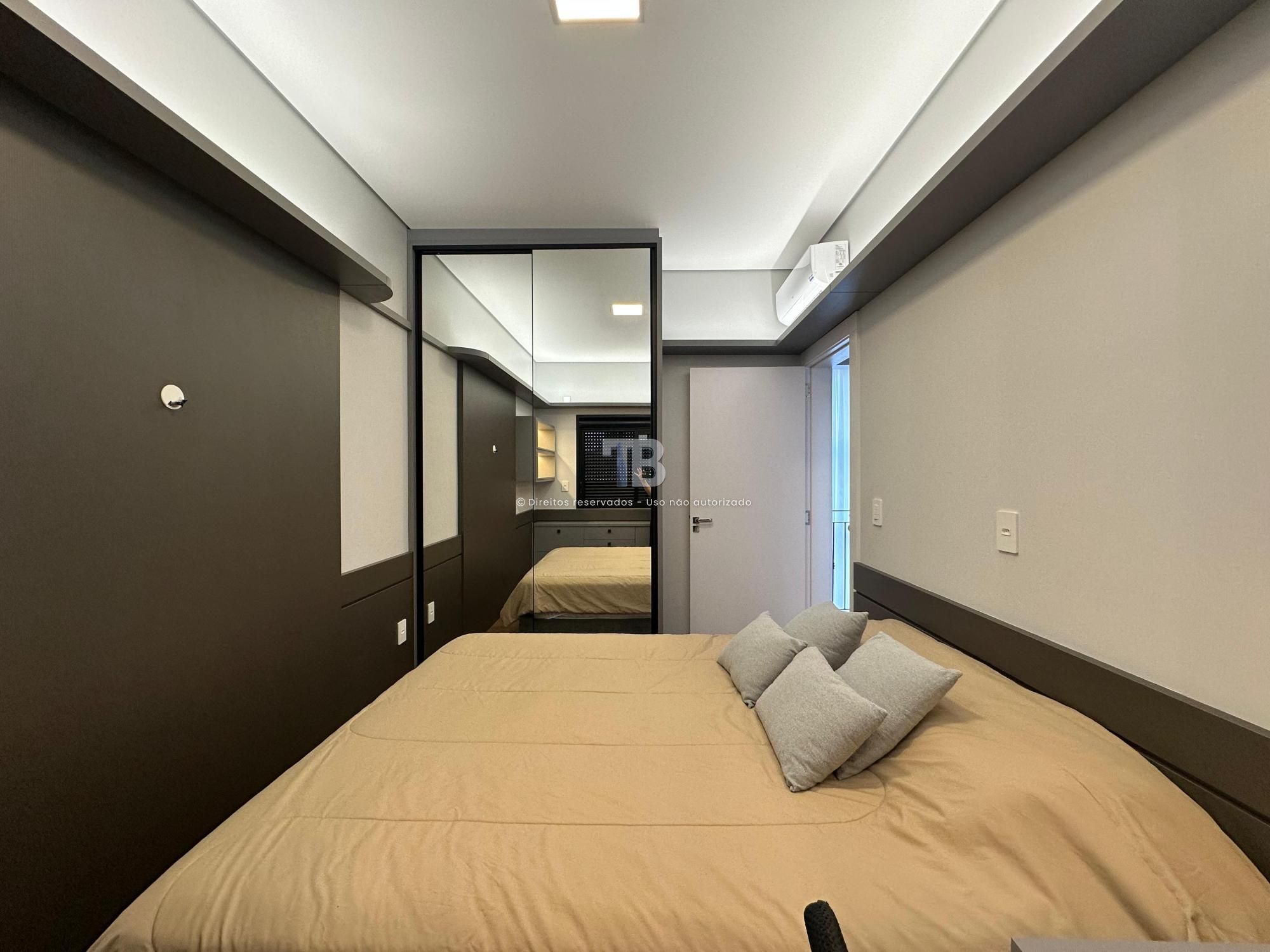 Casa Semimobiliada com Piscina