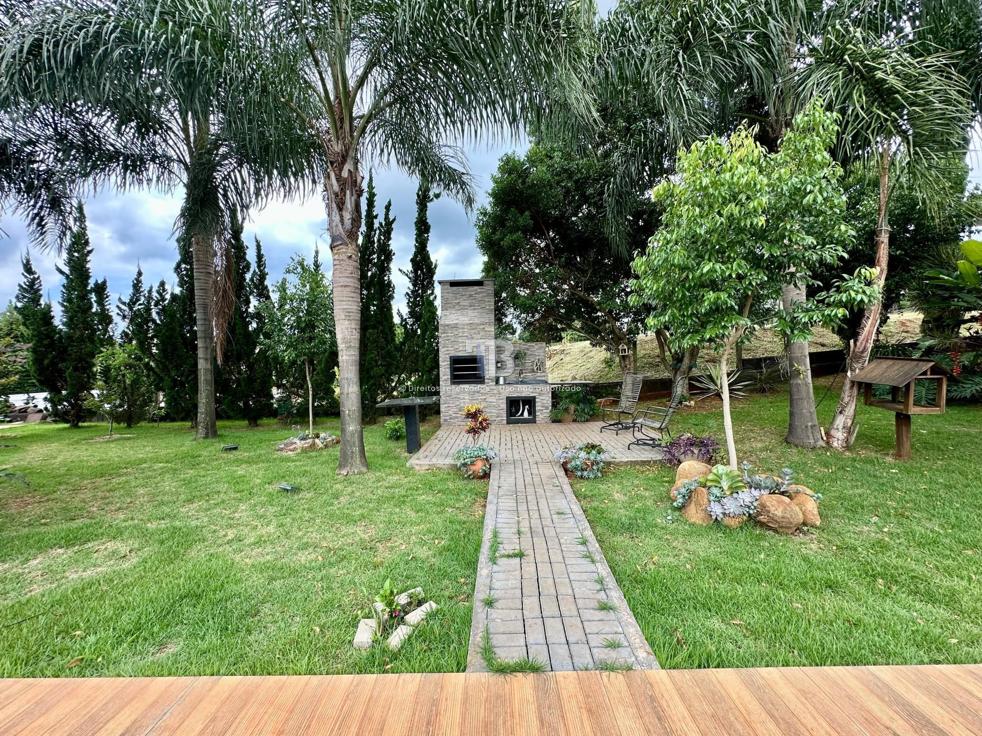 Casa em condomínio fechado