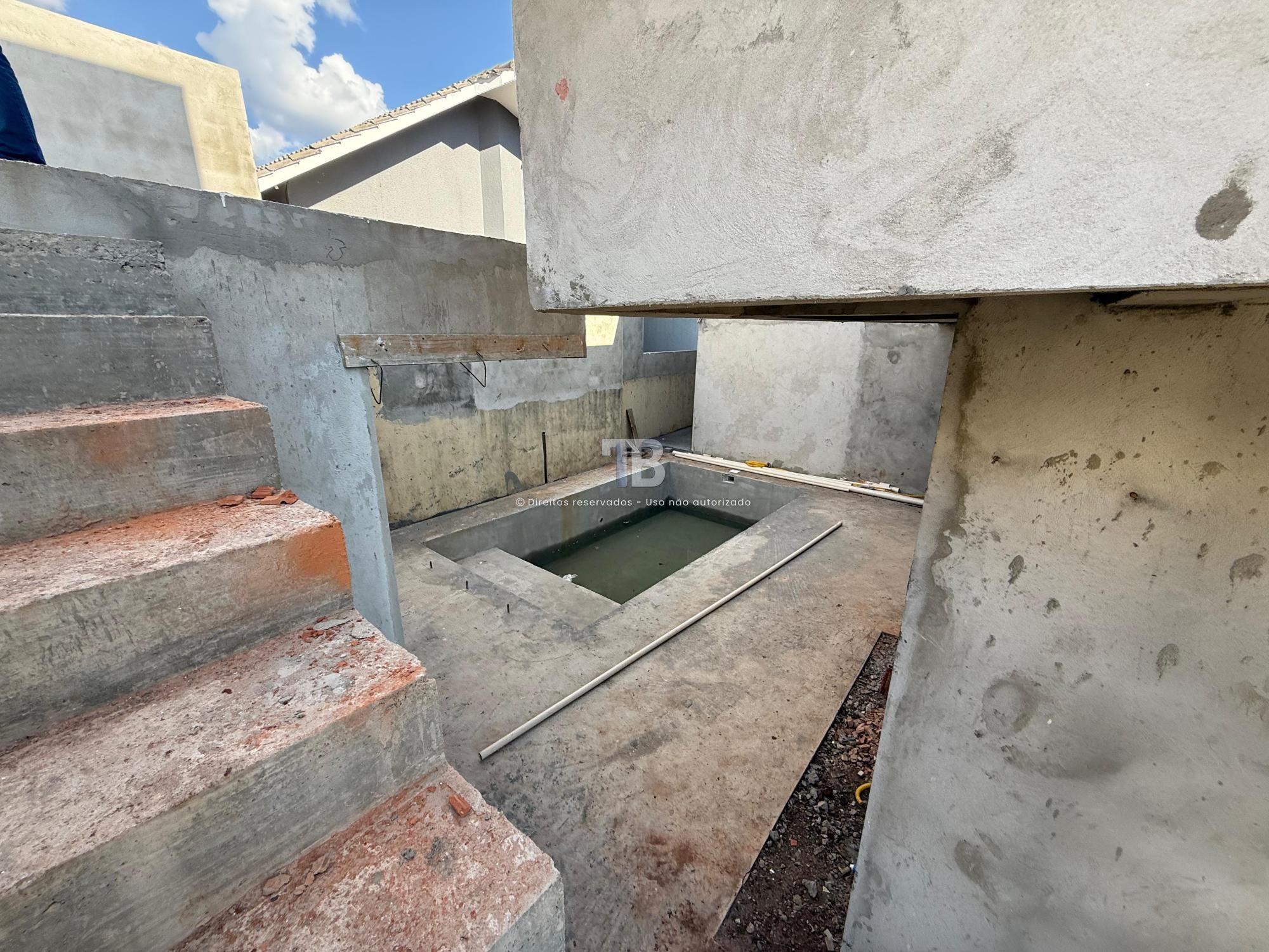 Casa Em construção no Presidente Médici