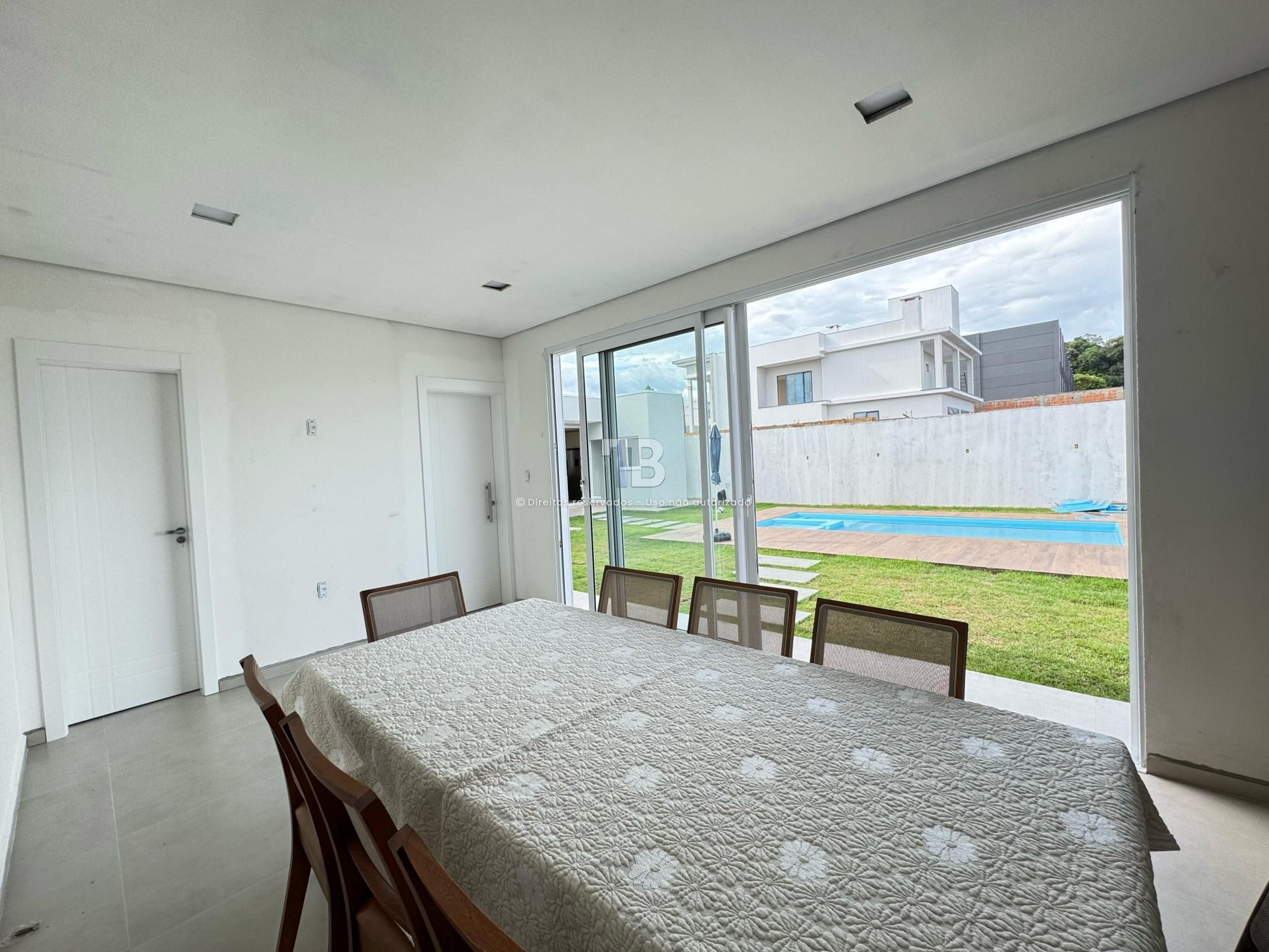 Casa nova com 3 quartos